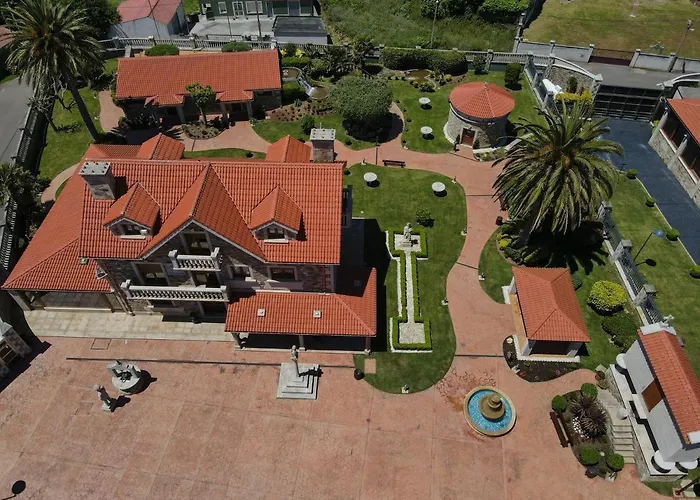 Rural Aldeola 3* マルピカ